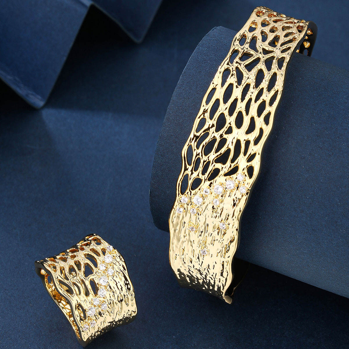 Gold-plated Bracelet and Ring Set with Zircon Design Primarily Made of Brass Link Bracelet